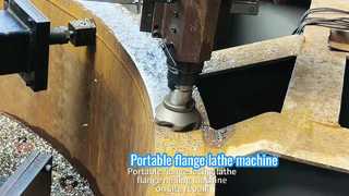 Macchina per la lavorazione di flange portatile per la fresatura e la riparazione di flange in cantiere.